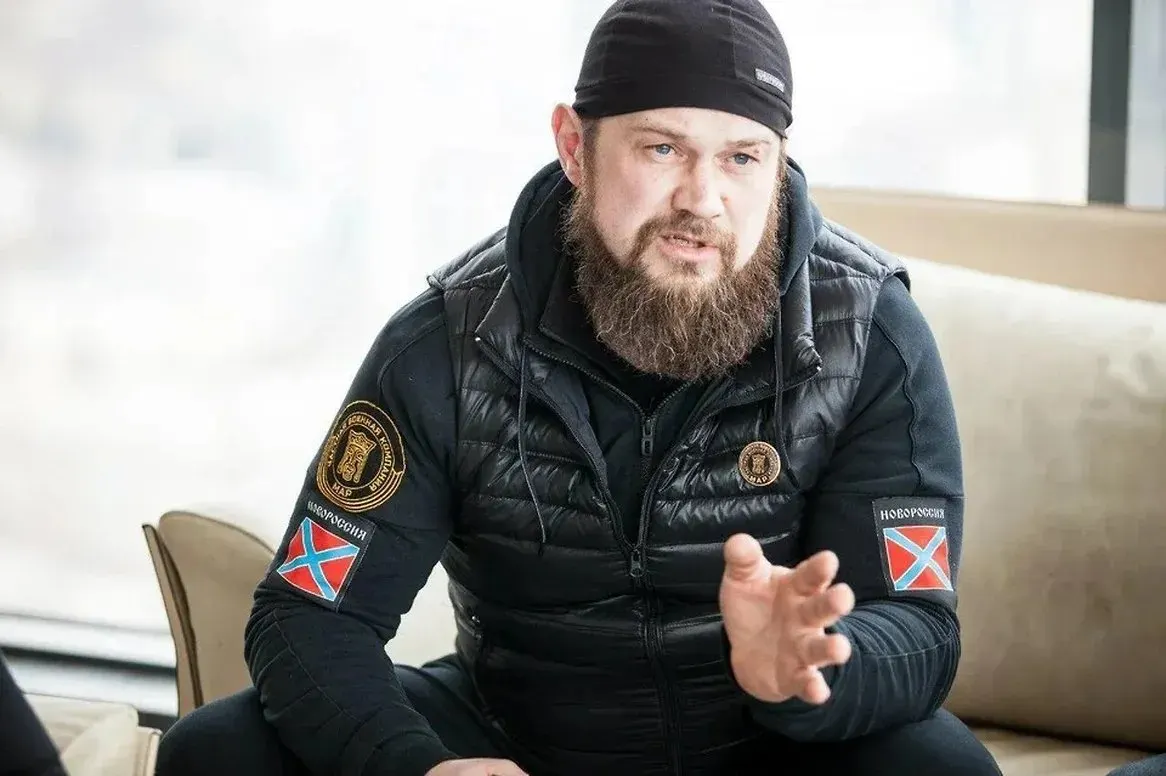 Белгородский райсуд рассматривает крупное уголовное дело против лидера ЧВК и его сообщников: им предъявлены обвинения в пытках, похищениях, убийствах, мошенничестве с выплатами добровольцев и незаконном обороте оружия.