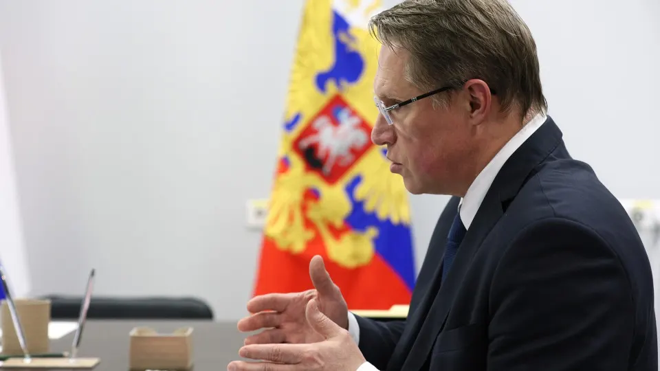 Минздрав сообщил, что большинство выпускников ординатуры пройдут подготовку по целевым договорам; также названы темпы набора в вузах и детали закона об обязательной отработке для медвыпускников.