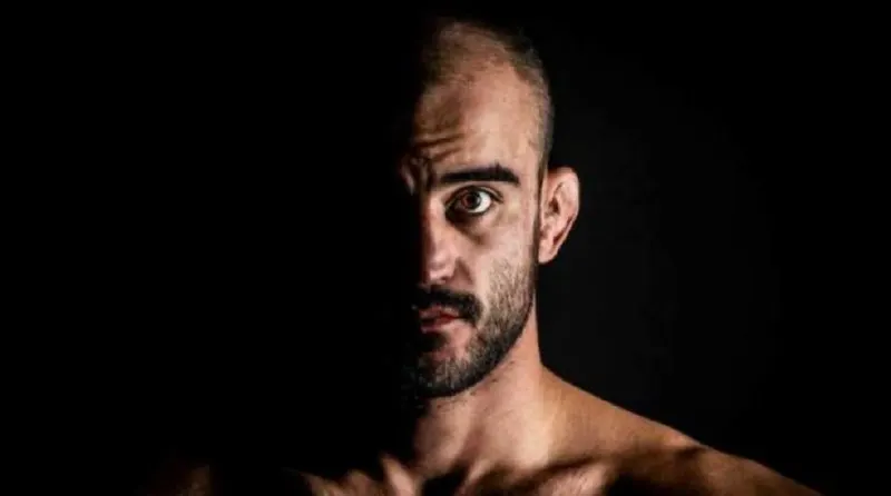 Боец STORM Shlemenko Fight Team победил Джефферсона Гонсалвеша единогласным решением 6 июня в Санкт‑Петербурге и вышел в полуфинал турнира с призовым фондом $1 млн. Для Корешкова это 30‑я победа в профессиональной карьере.