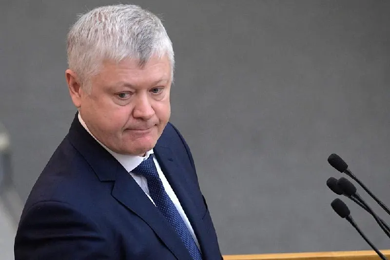 Председатель комитета по безопасности сообщил, что из России вывели свыше 360 зарубежных структур, более 60 — по материалам возглавляемой им комиссии; также утверждается принятие 46 законов для защиты суверенитета.