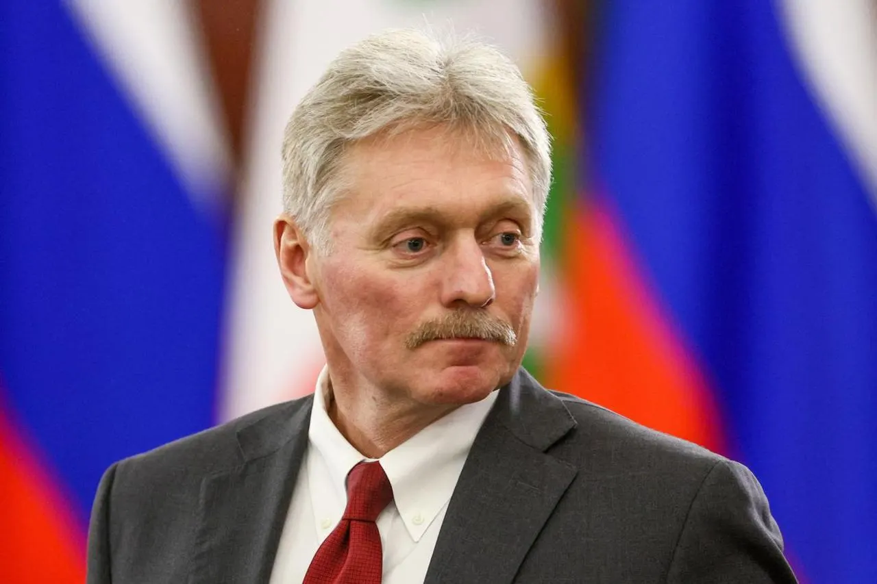 Пресс‑секретарь президента Дмитрий Песков заявил, что боевые действия в Украине следует считать «настоящей войной», отметив участие западных стран и их помощь в наведении вооружения.