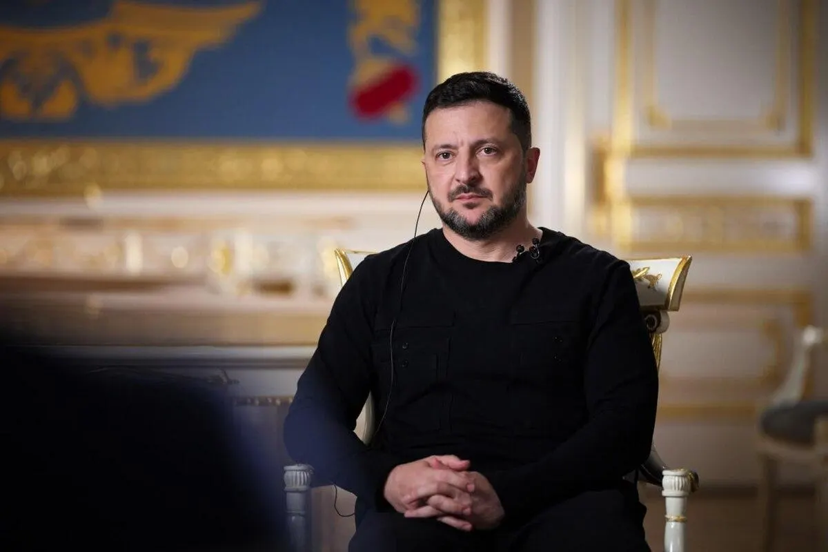 Зеленский заявил о надежде на прогресс в переговорах между Украиной, США и Россией; обсуждаются прекращение ударов по энергетической инфраструктуре, возобновление экспорта зерна и возможность встречи на уровне лидеров; место переговоров пока не определяется.