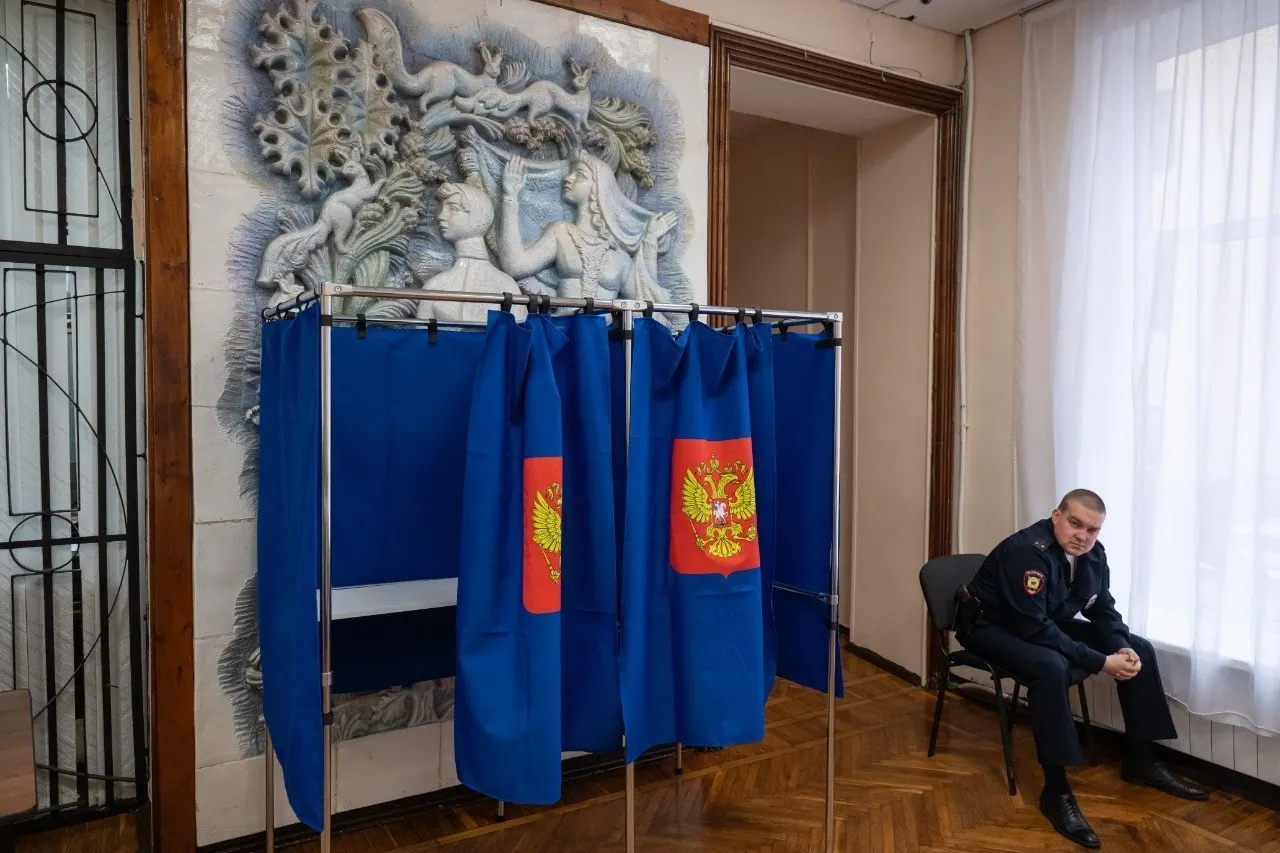 Иски по итогам выборов в Санкт-Петербурге отклонены судами в нескольких районах; жалобы избирателей и кандидатов не были удовлетворены.