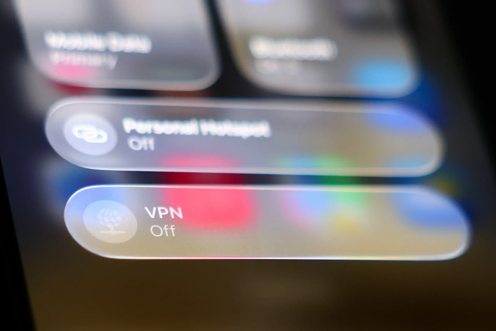 После требований ограничивать доступ через VPN с 15 апреля некоторые сайты и приложения снова открываются через VPN у части пользователей, тогда как другие сохраняют ограничение и работают только без него.