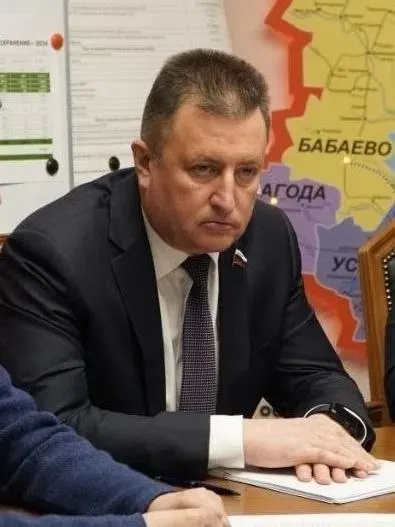 Сенатор от Вологодской области внес поправки, которые дадут муниципалитетам право повышать плату за содержание и ремонт, а голосование собственников сможет только увеличить тарифы; снизить плату ниже регионального минимума станет нельзя.