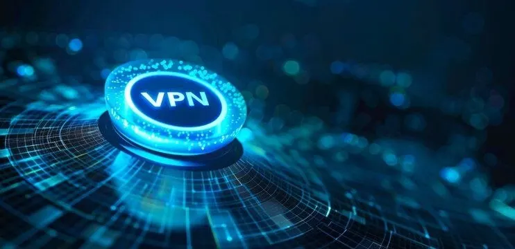 В ведомстве предупредили, что под видом бесплатных VPN всё чаще распространяют вирусы и трояны. Пользователям советуют загружать приложения только из официальных магазинов и не переходить по подозрительным ссылкам.