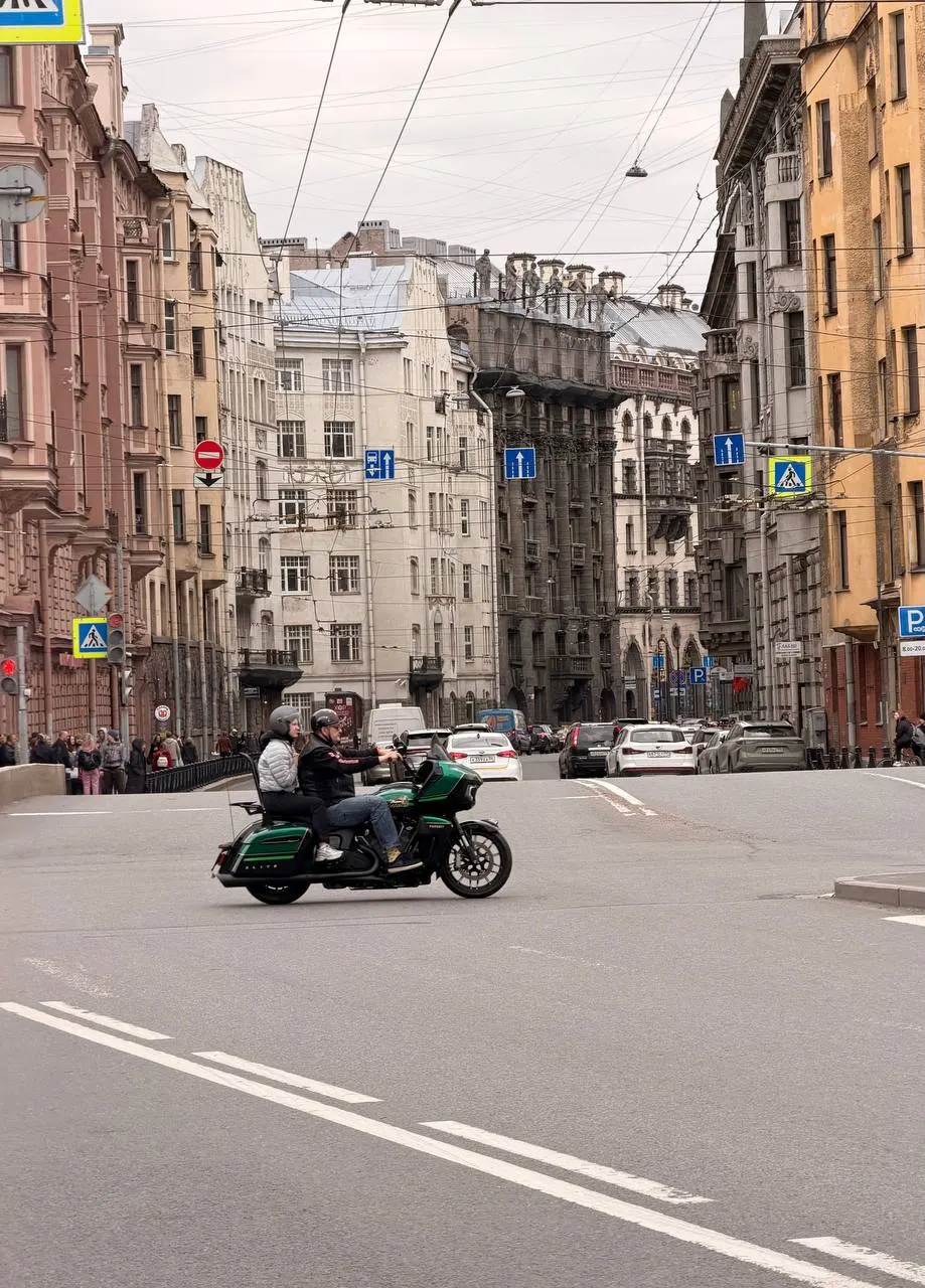Короткий обзор: авария на Невском, жуткая находка во Всеволожском районе, возобновилось посещение крепости «Орешек», отставка в США и новые правила по противодействию беспилотникам.