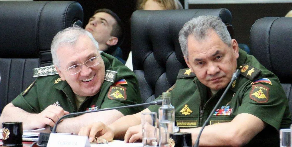 Московский суд удовлетворил иск Генпрокуратуры: в доход государства обращены деньги, недвижимость и другие активы Цаликова и членов его семьи на общую сумму 5,5 млрд руб. Заседания проходили в закрытом режиме; экс‑чиновник ранее задержан и обвиняется в хищениях, отмывании и получении взятки.
