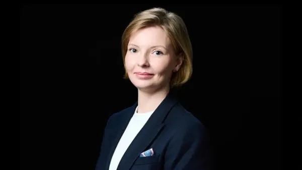С 1 сентября владельцы доменов в зонах .ru, .рф и .su обязаны проходить идентификацию через портал «Госуслуги». Новое требование побуждает компании пересмотреть управление доменными портфелями и подготовить внутренние процедуры.
