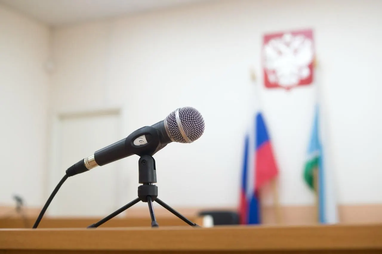 Житель Краснотурьинска, несколько раз привлекавшийся к административной ответственности, после отбытия наказания был помещён в центр для иностранцев и ожидает депортации — отправить его на родину не смогли из‑за приостановки авиасообщения с Украиной.