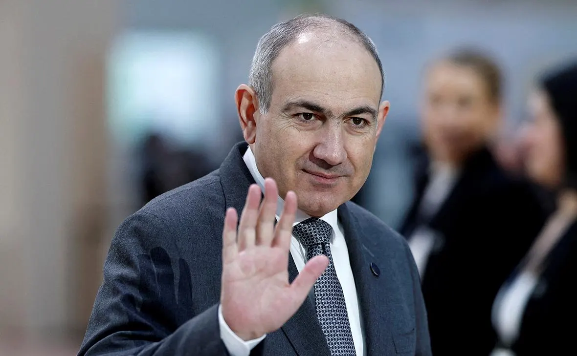 Премьер-министр заявил, что Ереван останется в составе ЕАЭС столько, сколько будет возможно, и не намерен вступать в полемику по поводу выбора между ЕС и ЕАЭС.