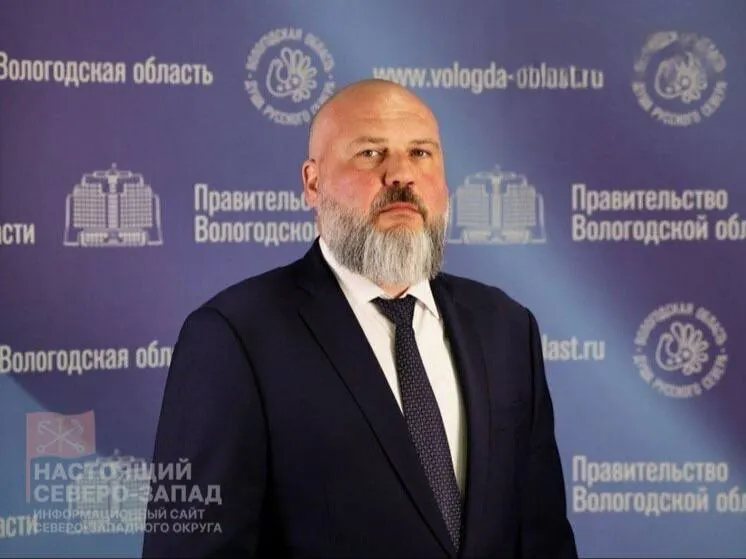 Ивана Иноземцева задержали в Санкт‑Петербурге по делу о передаче сотрудниками службы «112» данных об умерших похоронным компаниям за вознаграждение.