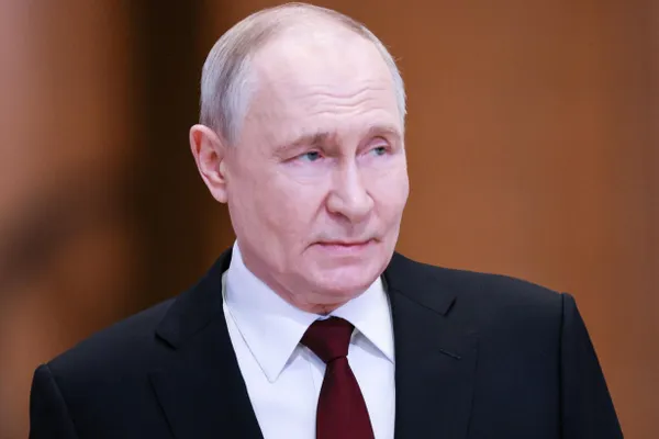 МИД РФ сообщил, что посол России в Армении Сергей Копыркин отозван в Москву для консультаций из‑за шагов армянского руководства по сближению с Евросоюзом.