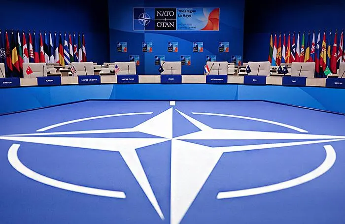 Министр иностранных дел Литвы заявил о готовности и решимости в вопросе возможных ударов НАТО по Калининградской области, при этом конкретных деталей не уточнил.