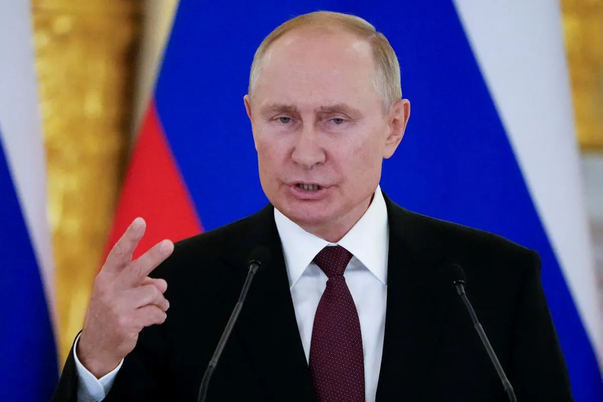 Президент заявил о наращивании ударов по инфраструктуре противника, пообещал быстрый ремонт атакуемых объектов и сообщил о создании низкоорбитальной спутниковой группировки для управления дронами.
