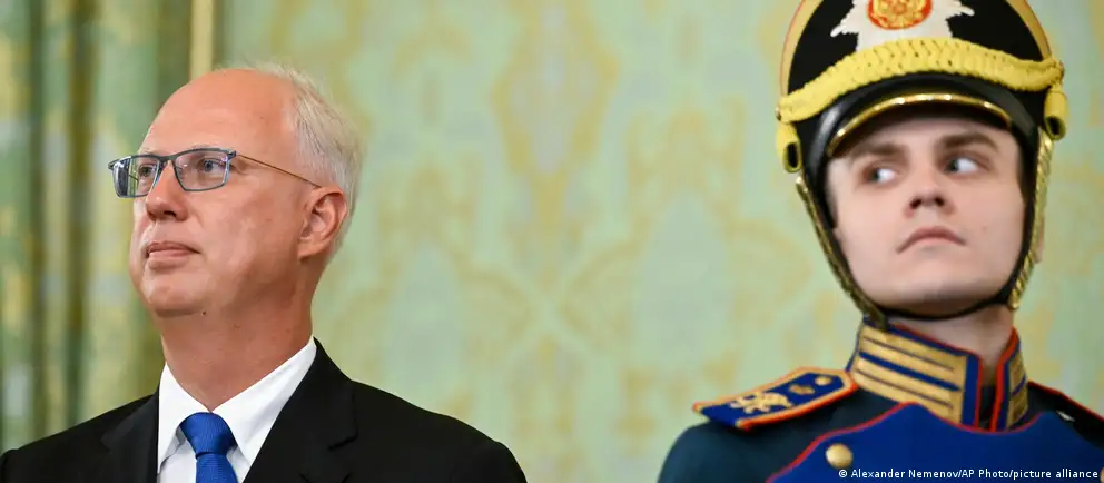 Глава РФПИ рассказал, что 3 июня по телефону общался со спецпосланником президента США и с зятем Дональда Трампа; он ожидает «еще более активных шагов» в рамках диалога.