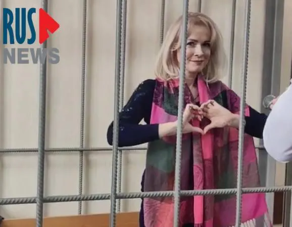 Суд в Алтайском крае признал журналистку виновной в дезорганизации работы колонии и назначил год и десять месяцев лишения свободы. С учётом предыдущих приговоров итоговый срок составил два года и три месяца. Пономаренко не признала вину.