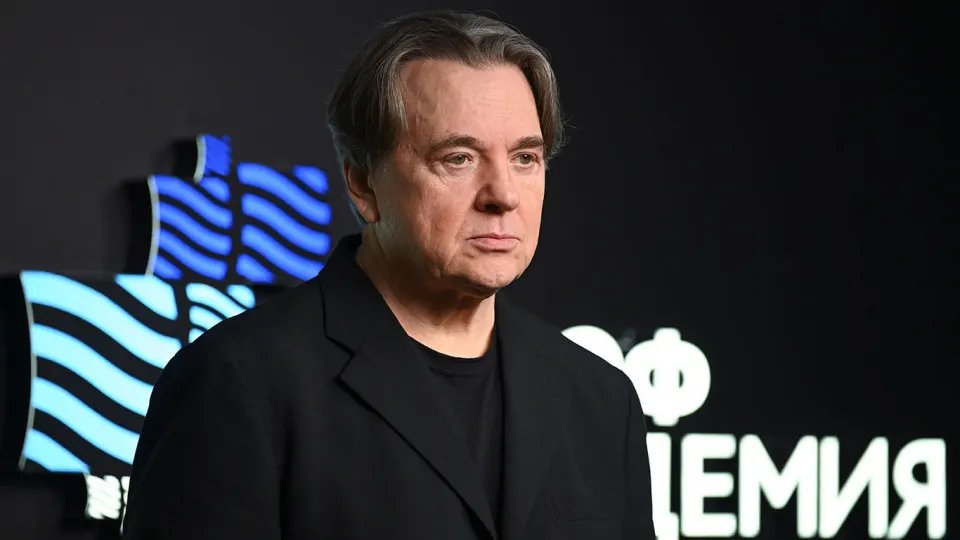 Гендиректор «Первого канала» на Петербургском экономическом форуме заявил о поддержке инициативы ввести квоты и «входные взносы» на зарубежные картины — предложение, которое обсуждается на уровне властей и кинорынка.