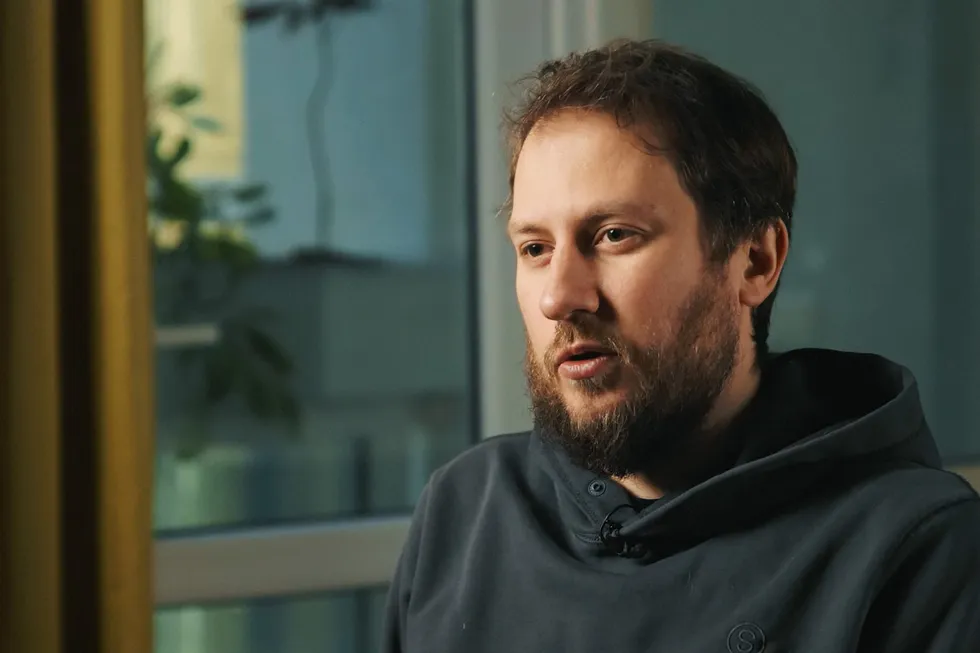 Росфинмониторинг внёс проект «ОВД‑Инфо» в перечень «экстремистских» организаций. Директор проекта Александр Поливанов рассказал, как команда отреагировала, какие шаги уже предприняты и как люди, которым нужна помощь, могут действовать сейчас.