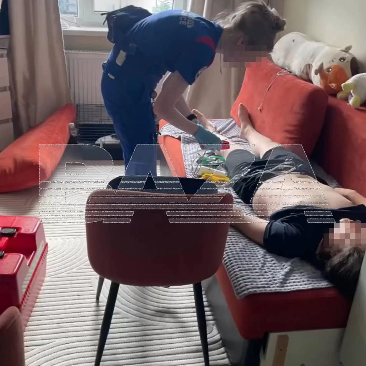 Подростка нашли в судорогах и с пеной изо рта; врачи связывают состояние с гипоксией из‑за никотина. Вейп обнаружили в кармане, родители не знали о курении.