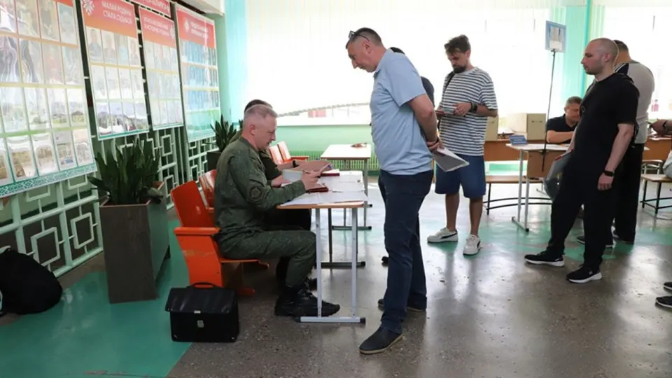 Минобороны Белоруссии объявило о серийных мобилизационных учениях в Гродненской области: запасников будут вызывать для сверки данных и контрольной явки — всё это происходит на фоне давления Москвы в вопросе участия Минска в эскалации конфликта.