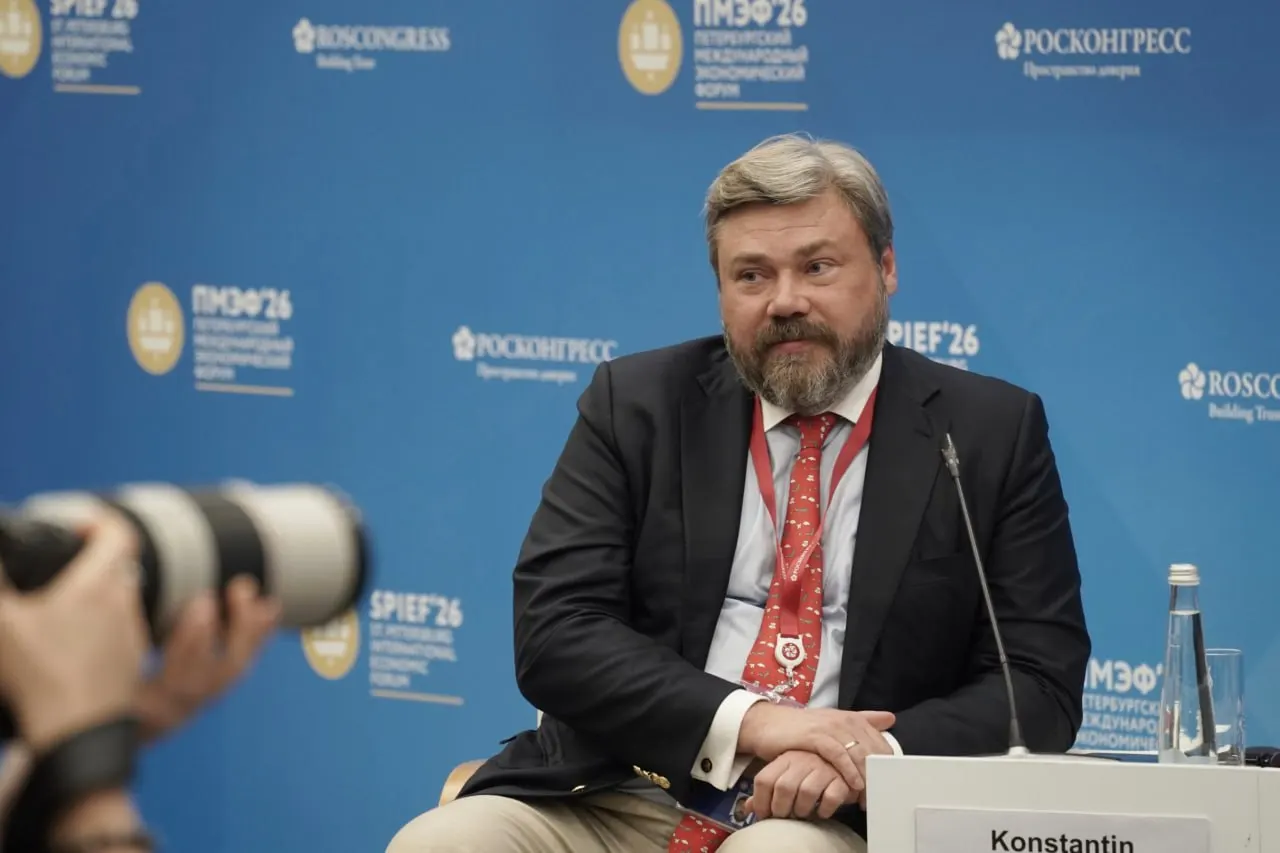 На ПМЭФ прошла панельная дискуссия с прогнозами развития страны до 2050 года: возможные военные и идеологические сценарии, технологическое отставание и социально-демографические риски.