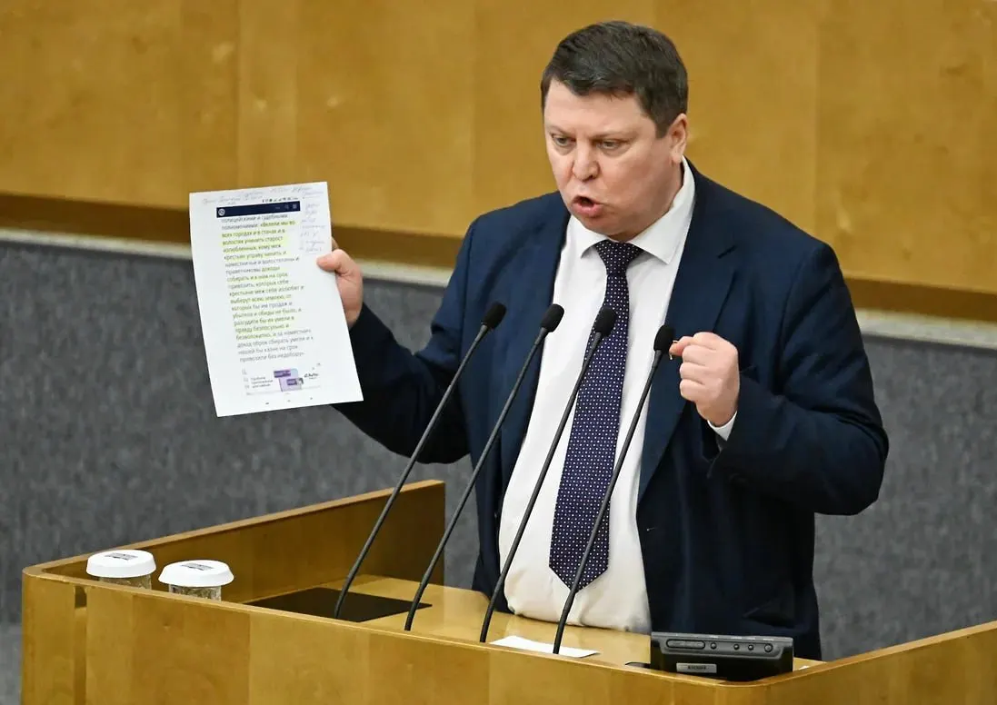 Депутат Михаил Матвеев заявил, что на его избирательный счёт поступило свыше 3,5 млн рублей от сторонников со многих регионов России — он связывает это с позицией по миграционной политике.