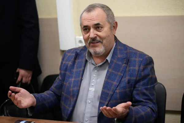Не менее 21 политика и активиста в разных регионах РФ получили протоколы о демонстрации экстремистской или нацистской символики — такие обвинения лишают права участвовать в выборах в качестве кандидатов.