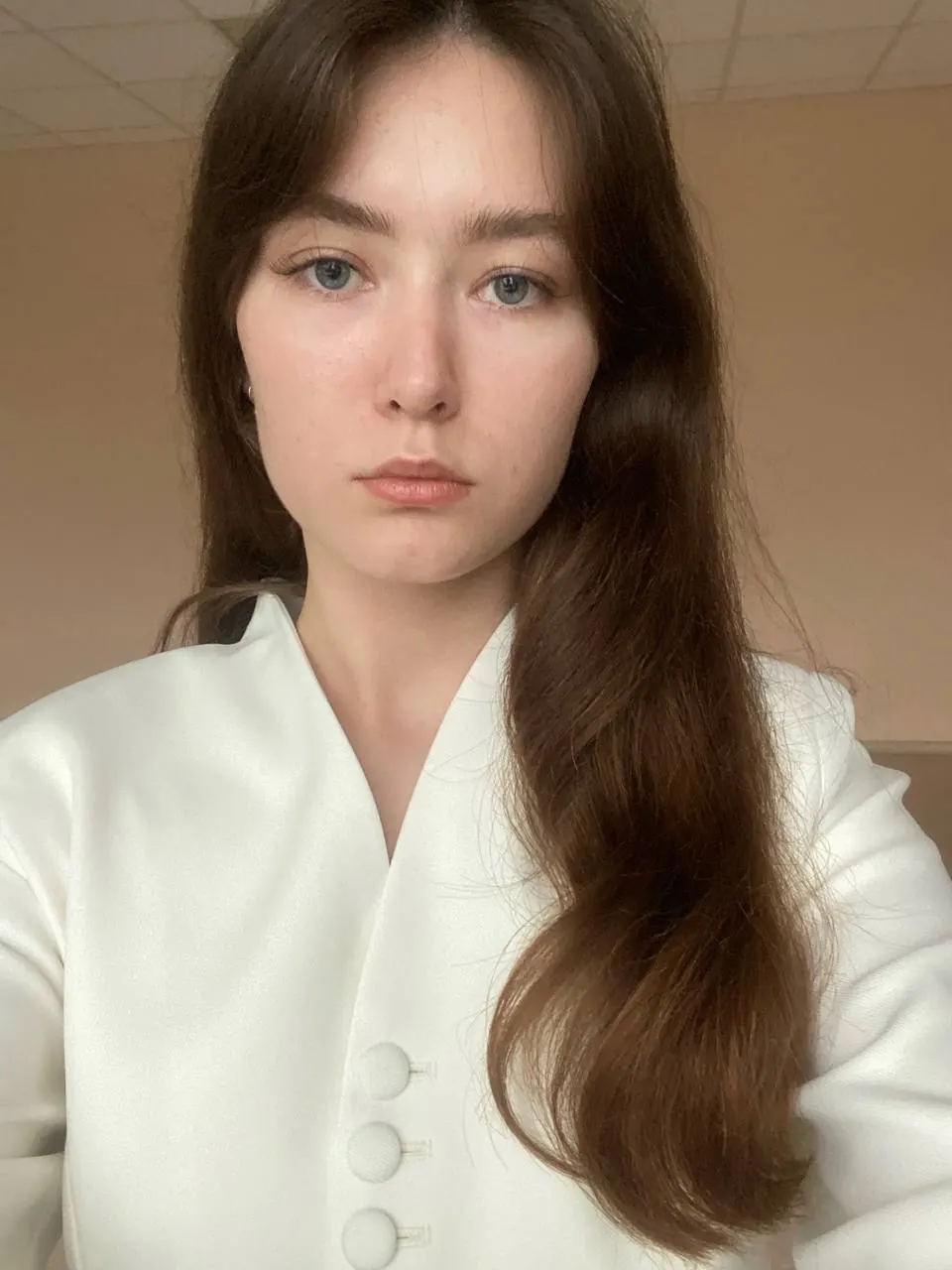 Екатерина Ивонцына получила максимальные баллы по двум предметам, считает ЕГЭ справедливым и планирует поступать в Санкт‑Петербург.