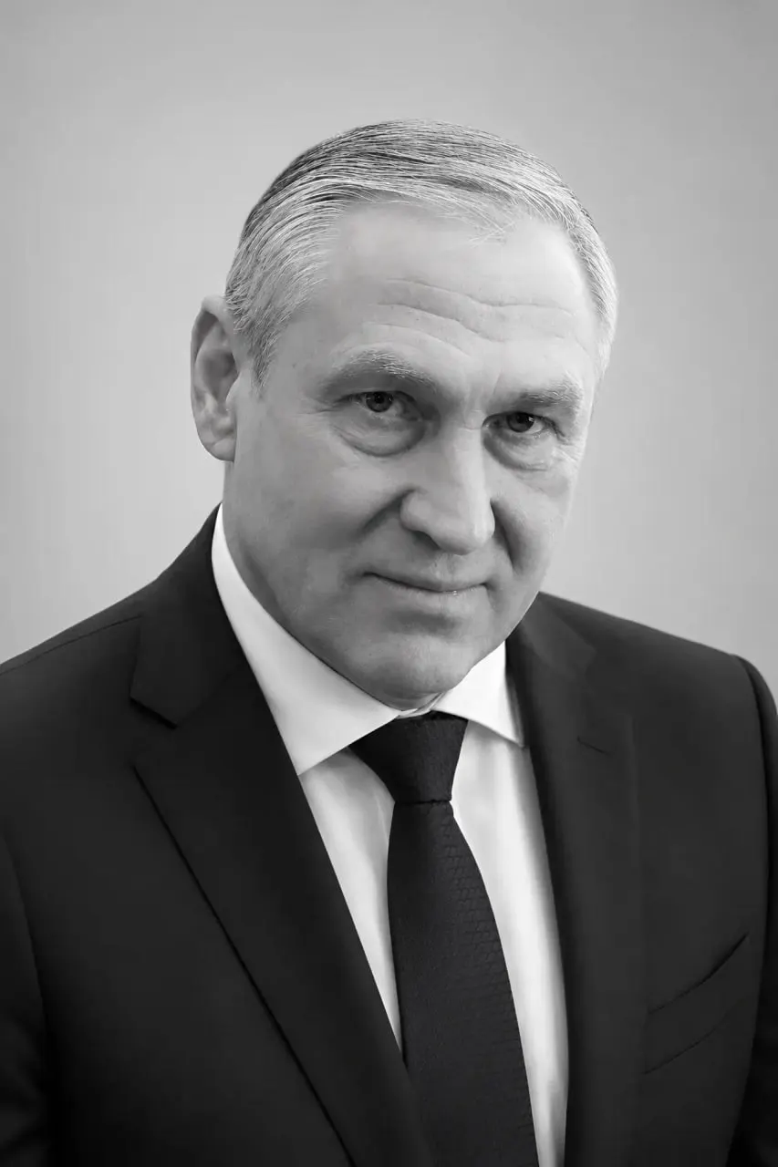 Виктор Миненко, который руководил избирательной комиссией Петербурга в 2018–2020 годах, умер — коллеги сообщили, что он лечился от онкологического заболевания.