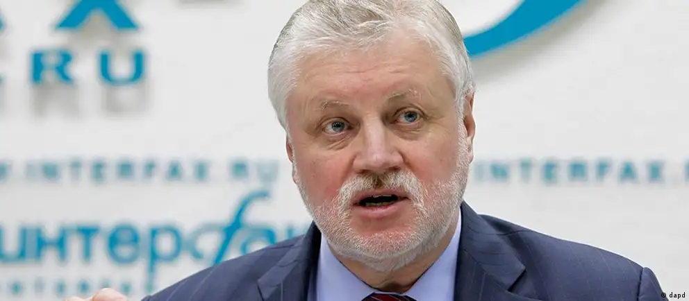 Лидер партии обратился к Генпрокуратуре и Минюсту с просьбой разобраться в деятельности «Яблока» из‑за антивоенной риторики; сами члены партии заявляют о мирной повестке.