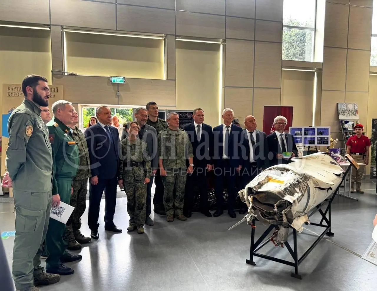 На выставке достижений показали обломки БПЛА и технологии связи для защиты воздушного пространства Санкт‑Петербурга.