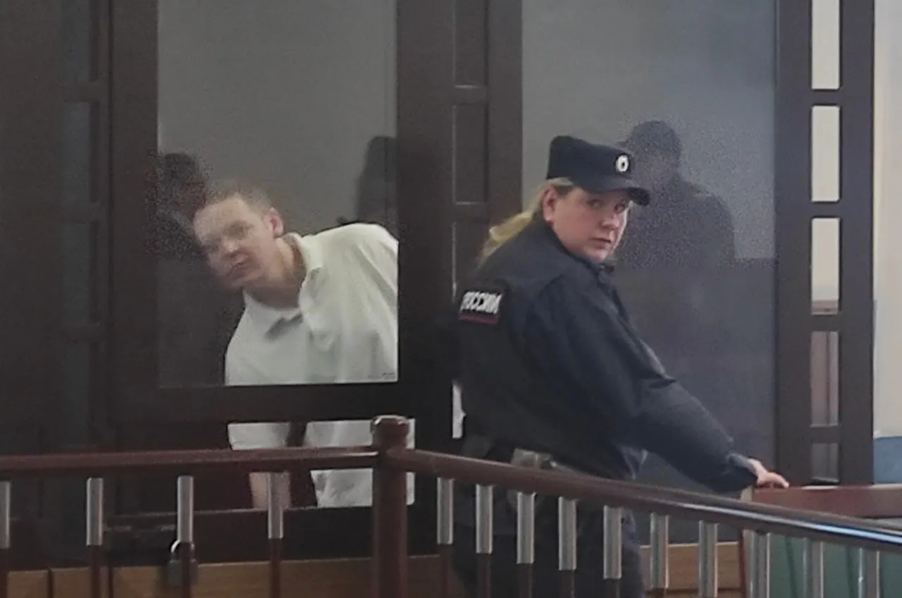 35-летний Егор Гуляев допрошен Невским районным судом по обвинению в распространении ложной информации об армии РФ на своей странице в соцсетях; следствие считает, что публикации затронули гибель мирных жителей Украины. Следующее заседание запланировано на 10 сентября.