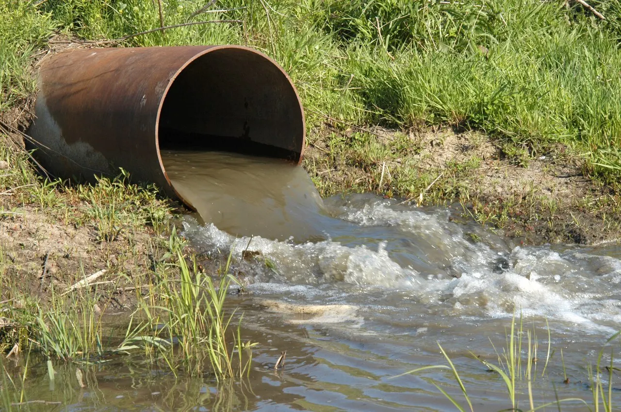 Законопроект о льготах для водоканалов вызывает дискуссии: Счетная палата против, Минприроды предлагает доработать идею.