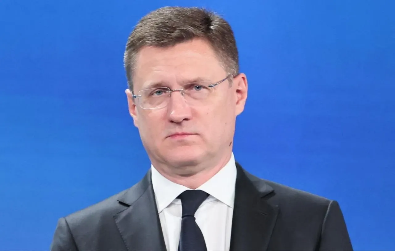 Вице-премьер поручил Минэнерго и ФАС усилить мониторинг цен на независимые заправки; решение принято на заседании Кабмина.