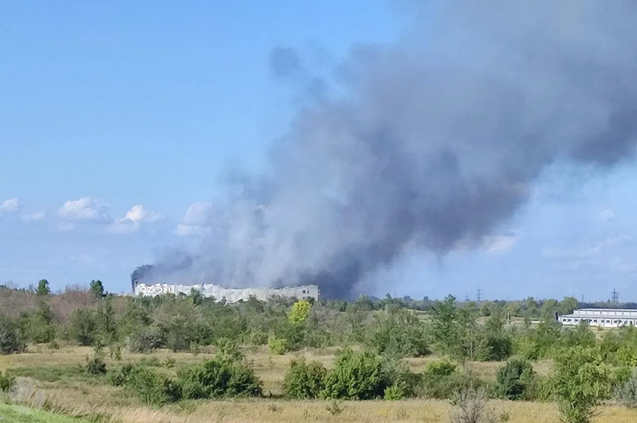 После атак беспилотников пострадали регионы, экоактивисты требуют защиты Лосиного острова, в Улан-Удэ выпал сильный ливень, а в Санкт-Петербурге прокомментировали ситуацию.