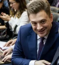Депутат-коммунист обратился к Минпромторгу с призывом снизить стоимость LADA на внутреннем рынке после обнаружения более низких цен за рубежом.
