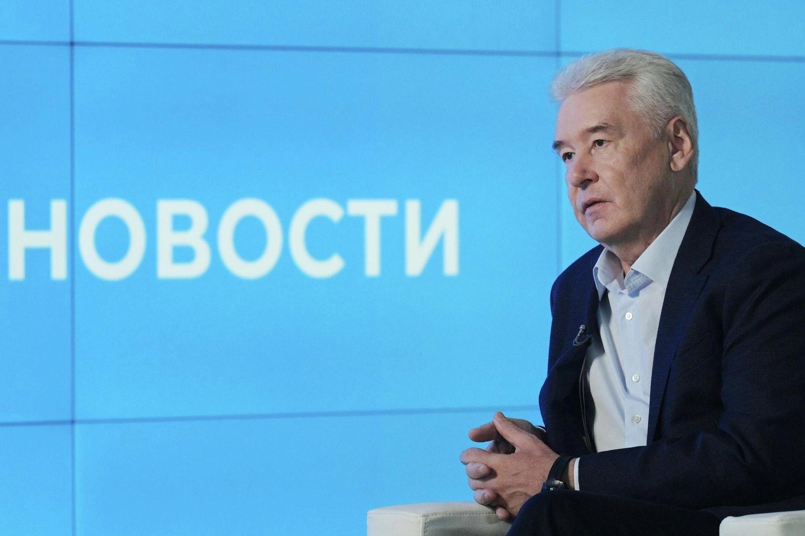 Мэр столицы заявил, что устойчивость мирной экономики необходима для победы, а попытки перевести экономику на военные рельсы наносят вред стране.