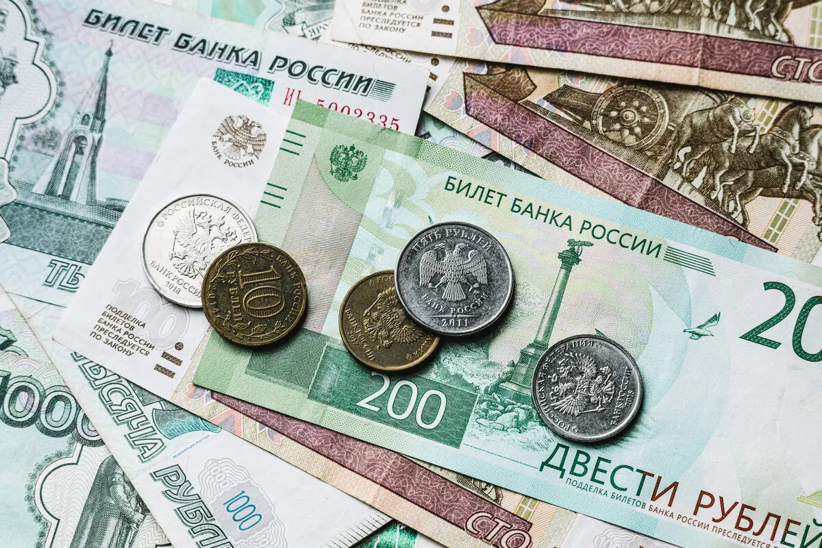 Правительство разрешило поднять платежи за коммунальные услуги в шести регионах с 1 октября. По стране ожидается рост около 9,9%, но в отдельных муниципалитетах он существенно выше.