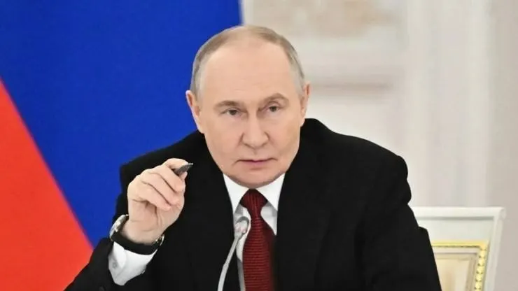Президент подписал указ о передаче активов Nestlé Кубань и Nestlé Россия во временное управление компании «Л.Е.В. Менеджмент», включая активы логистической компании FM Logistic и сетей гипермаркетов «Лемана ПРО» и «Ашан».