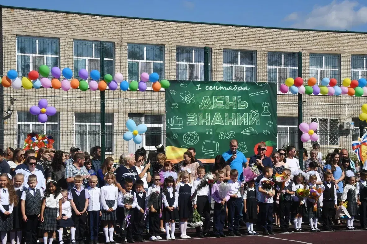 В девять регионов поступали анонимные сообщения об угрозах минирования: эвакуация прошла в ряде учреждений, а в Москве музеи временно закрылись по техническим причинам. Подобные случаи уже фиксировали и ранее.