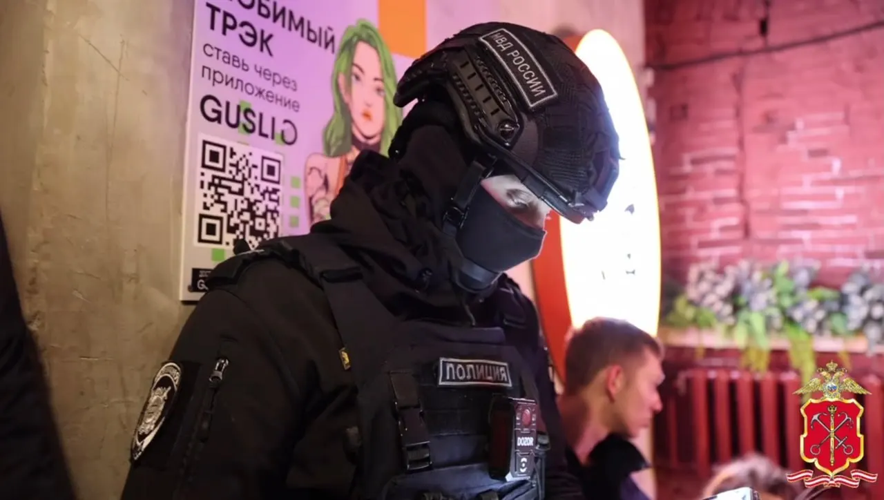 Правоохранители проверили 15 заведений в девяти районах города; 18 человек доставлены в отделы, выявлено 11 нарушений миграционного законодательства и изъято 125 литров алкоголя.