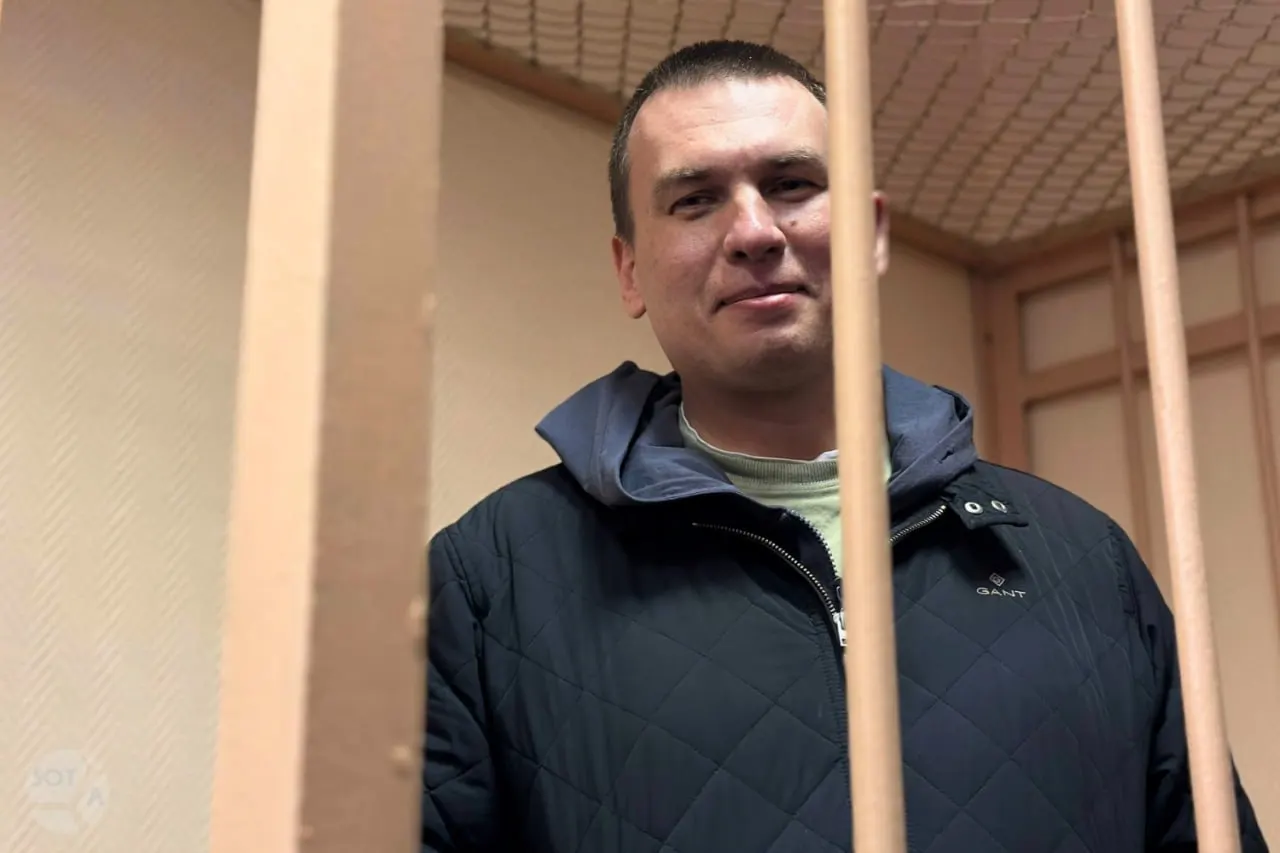 Блогер на слушании сообщил, что встретил в СИЗО невиновных и не раскаивается в публикациях о армии; процесс продолжается в Санкт-Петербурге.