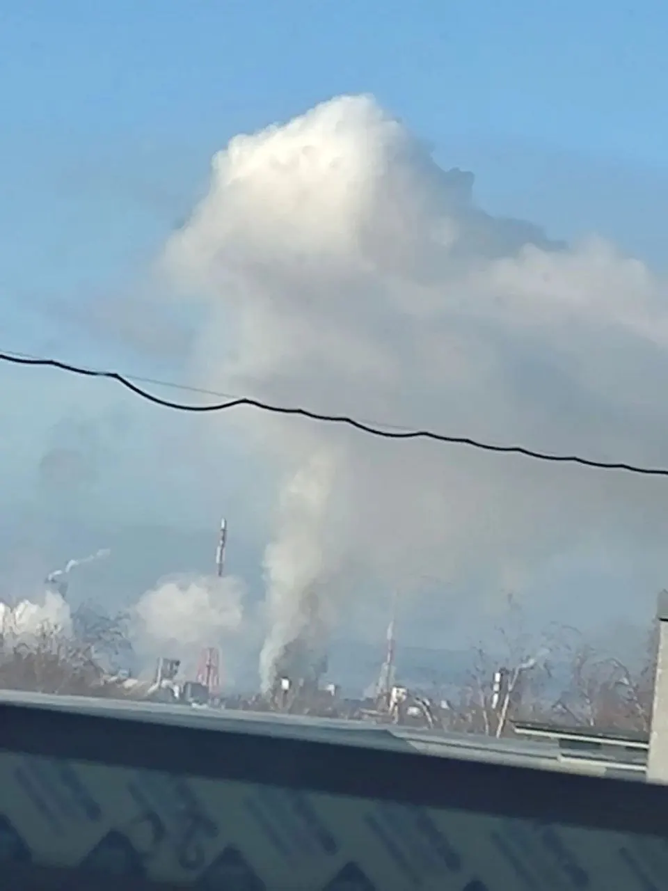 Ночью и утром 23 октября над Городецким округом произошли атаки беспилотников. Пострадали люди, повреждены дома и объекты инфраструктуры; школы переведены на дистанционное обучение.