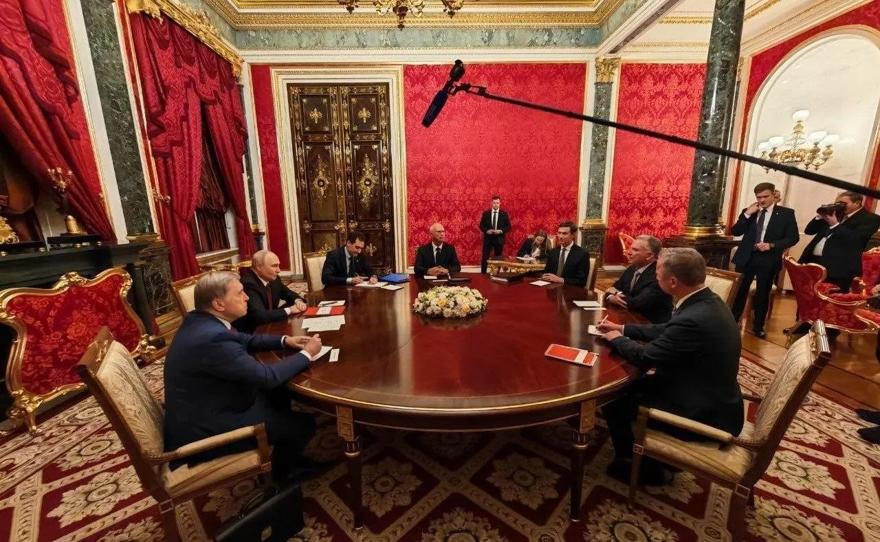 Президент определит состав делегации; переговоры продолжаются на фоне попыток завершить конфликт.